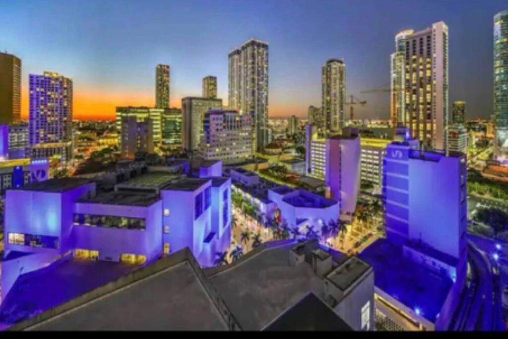 Vibrant Studio Downtown Miami Apartment Екстериор снимка