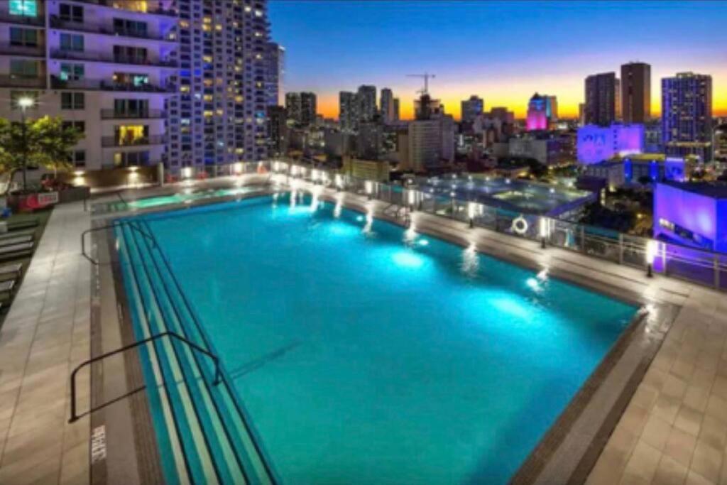 Vibrant Studio Downtown Miami Apartment Екстериор снимка
