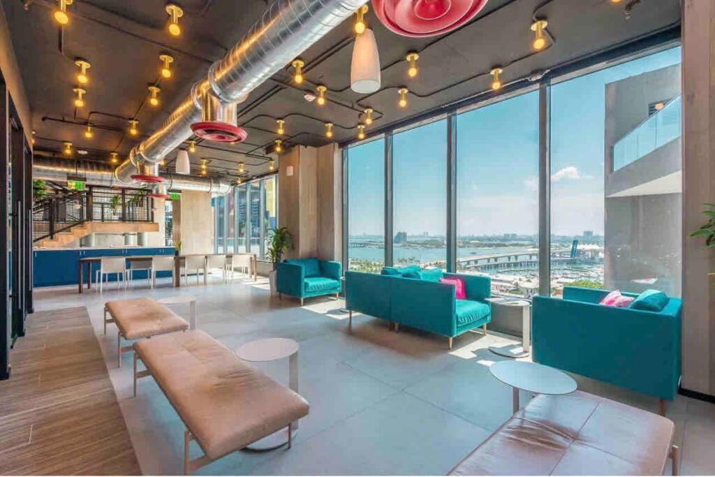 Vibrant Studio Downtown Miami Apartment Екстериор снимка